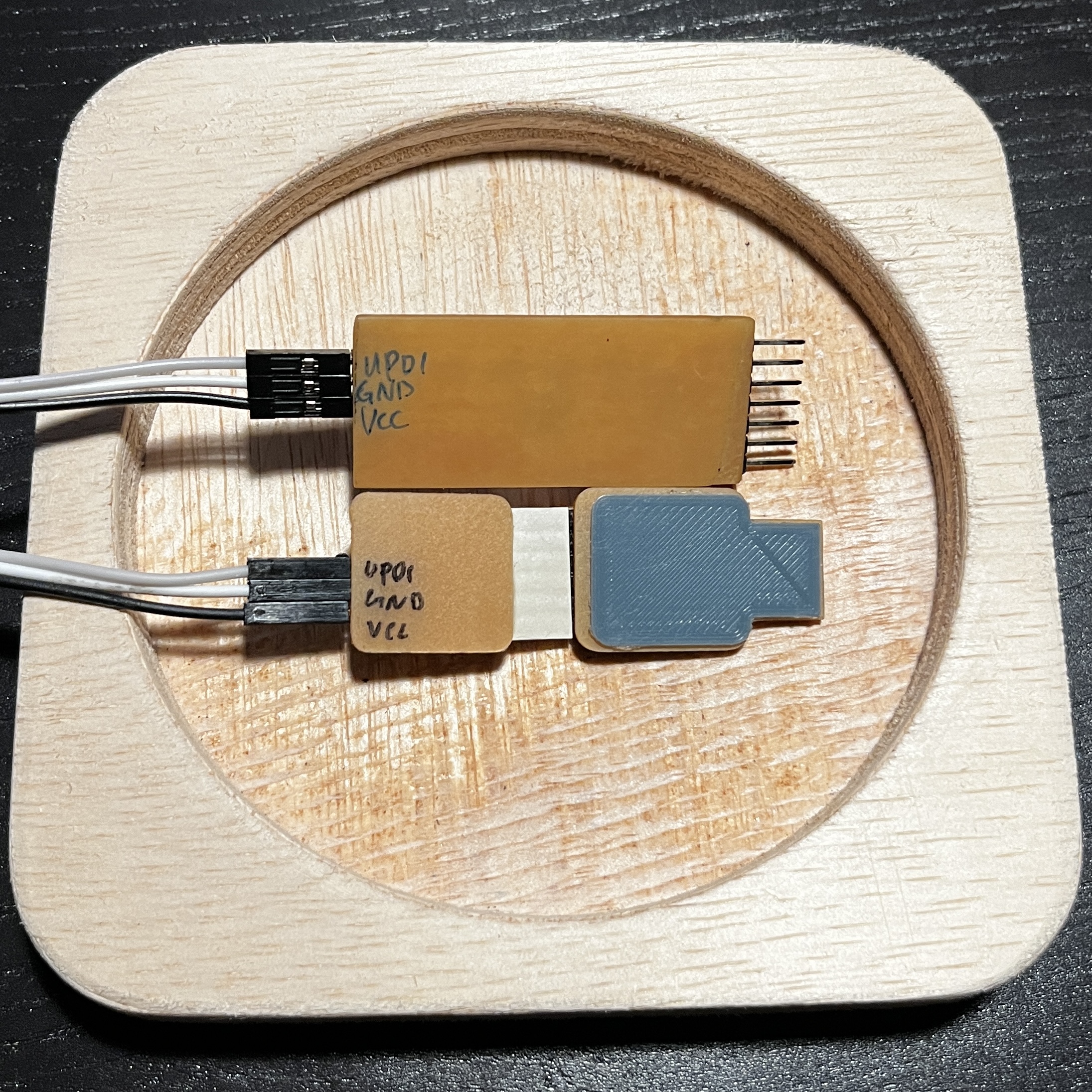 Labelling UPDI and hello-world board