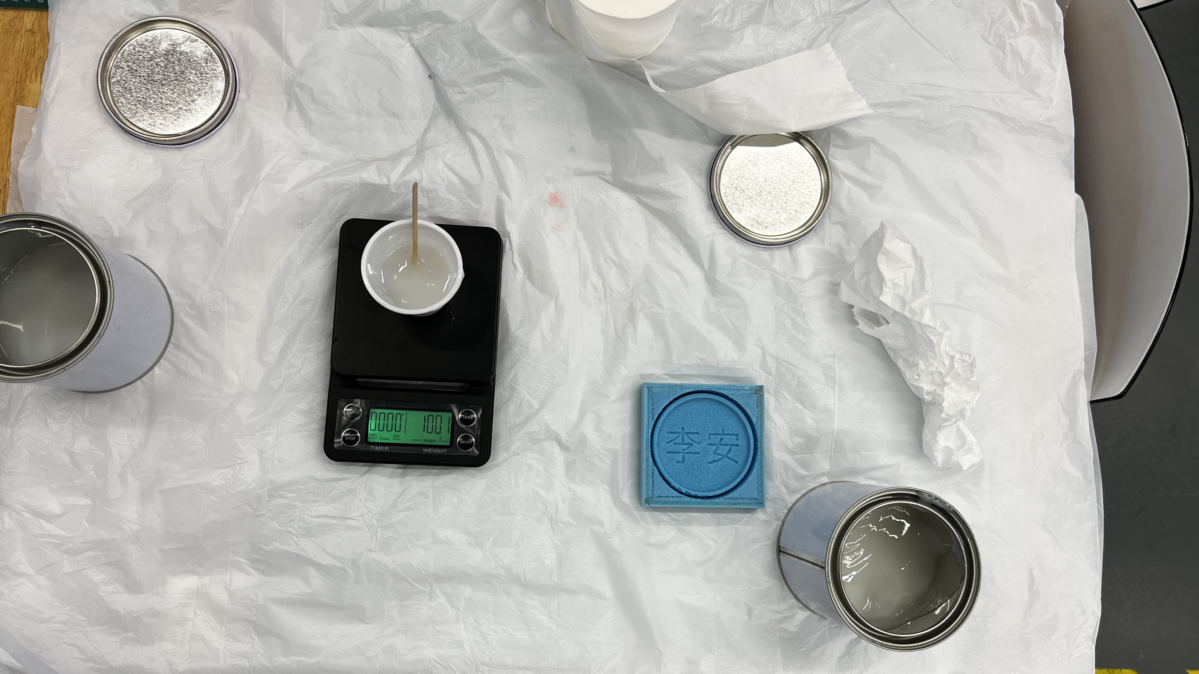 Mixing the two silicon mixture together